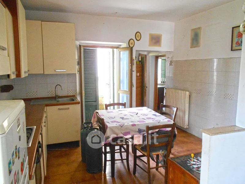 Cuisine - Trilocale with Terrace in Piancastagnaio
