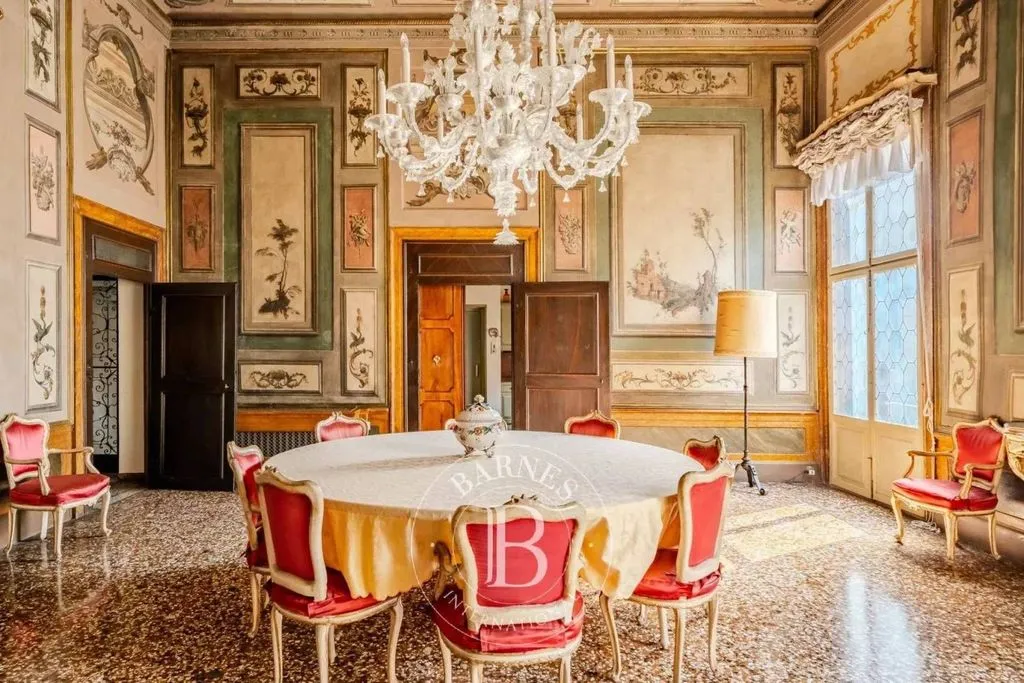 Salle à manger - Historic Villa with Courtyard in Padua