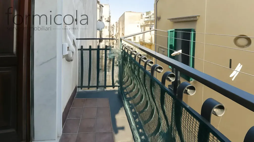 Balcone - Appartamento con quadrupla esposizione a Napoli