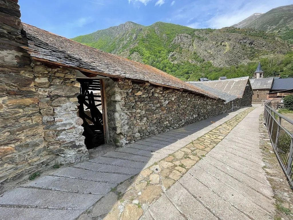 Jardin - Gran Pajar to Renovate in Isil