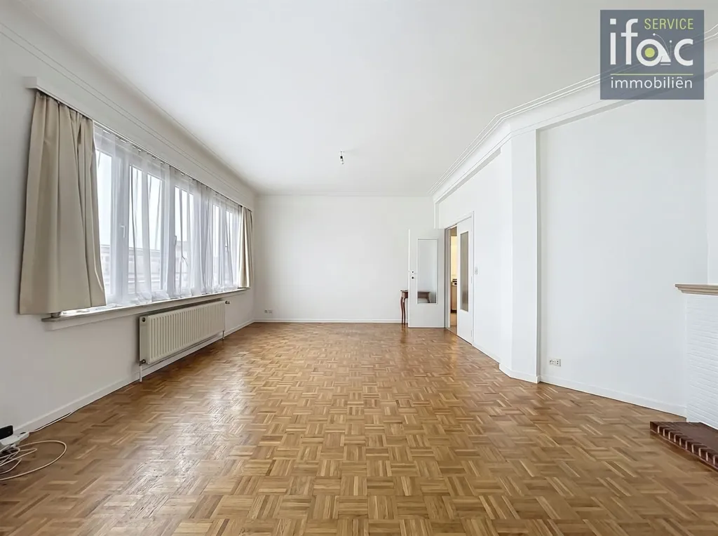Elutuba - Bright Apartment with Terrace in Elsene