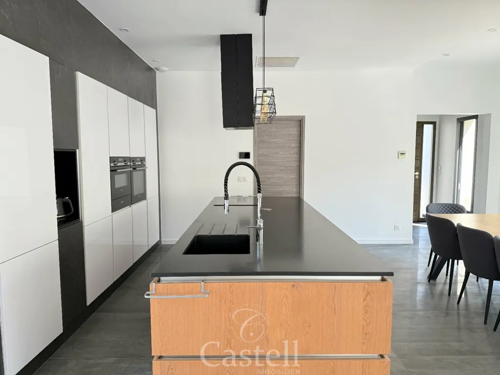 Cuisine - Villa Contemporaine avec Piscine au Grau d'Agde