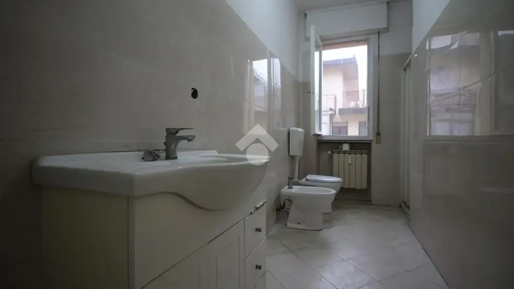 Vannitoad - Bright Flat with Balcony in Prato