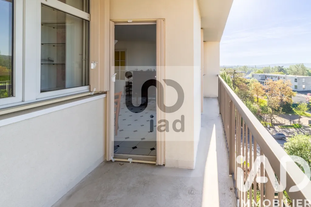 Balcon - Appartement 4 Pièces avec Terrasse Sud dans Environnement Calme