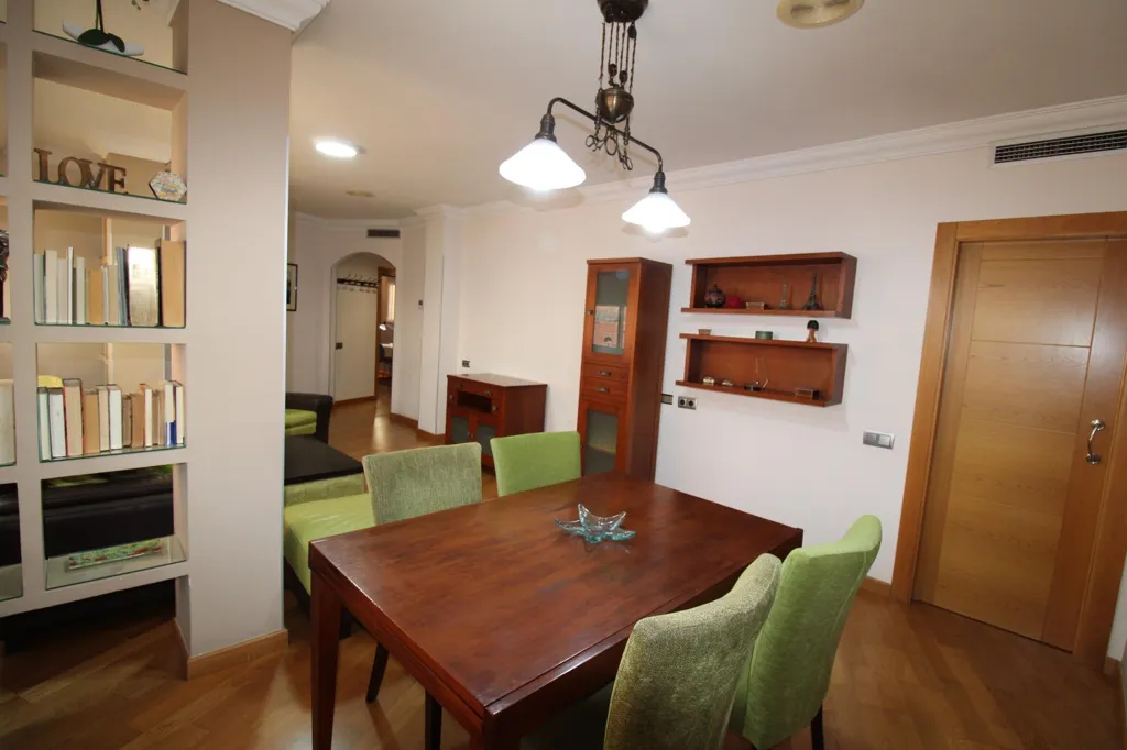 Sala da pranzo - Student-Friendly Flat with Tranvía Access in Espinardo
