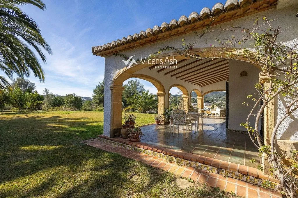 Terrace - Villa with Pool and Terrace in Jávea