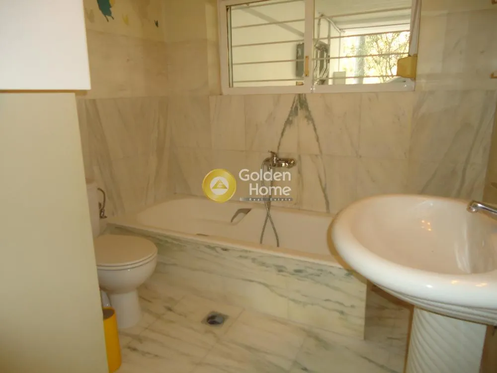 Salles de bain - Apartment with Panoramic View in Nea Filadelfeia