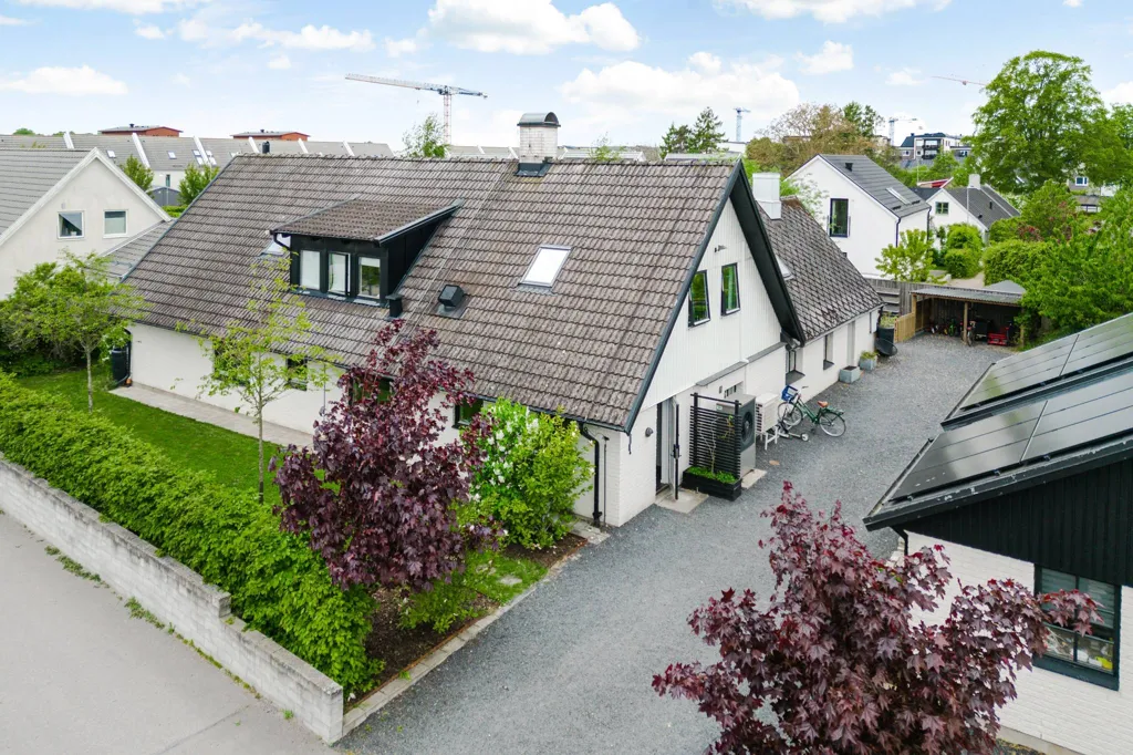 Aerial - Spacious Villa with Garden in Lund