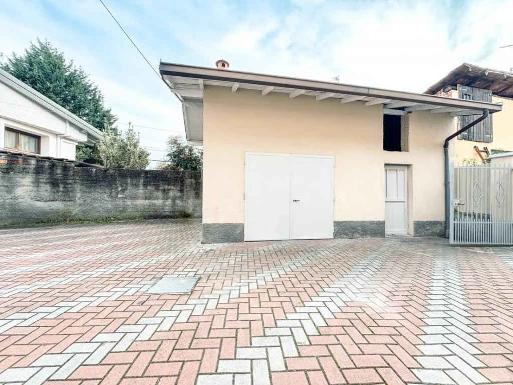 Extérieur - Duplex Villa with Two Units in Borgo Ticino