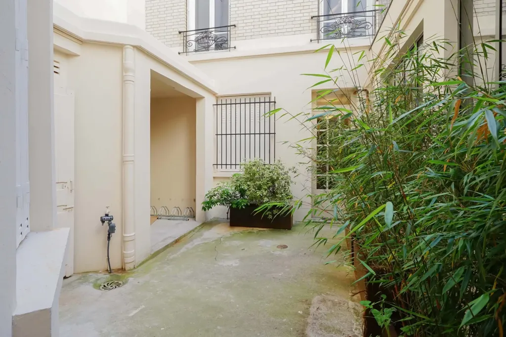Giardino - Renovated 2-Bed Flat with Terraces in Paris 75017