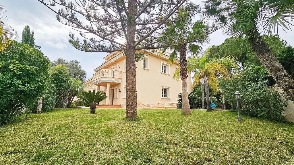 Jardin - Luxury Villa with Pool in Cabo Roig