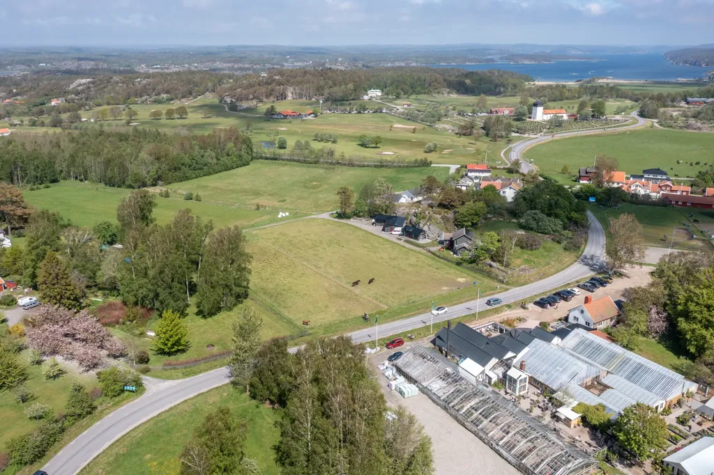 Vue aérienne - Plot with Sea Access in Ellös, Västra Götaland
