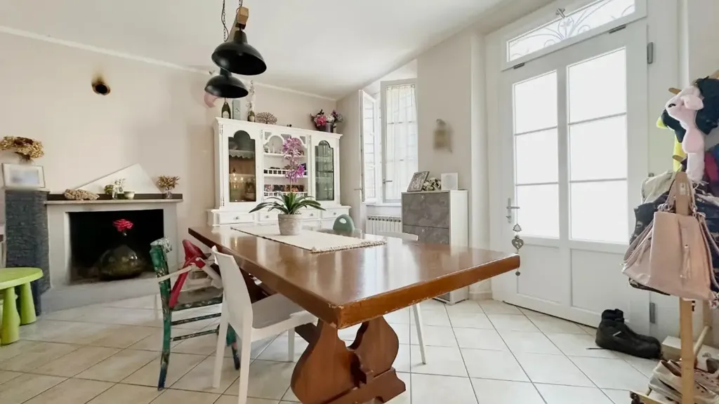 Maison 10 pièces à IT