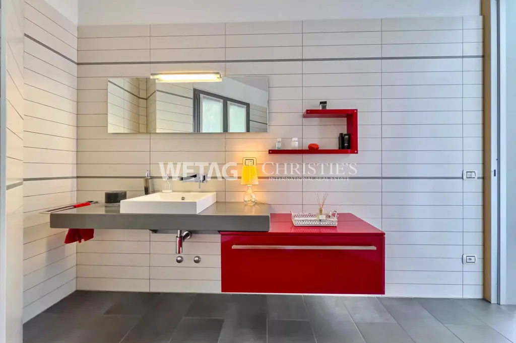 Vannitoad - Modern Villa with Green Setting in Lugano-Vezia