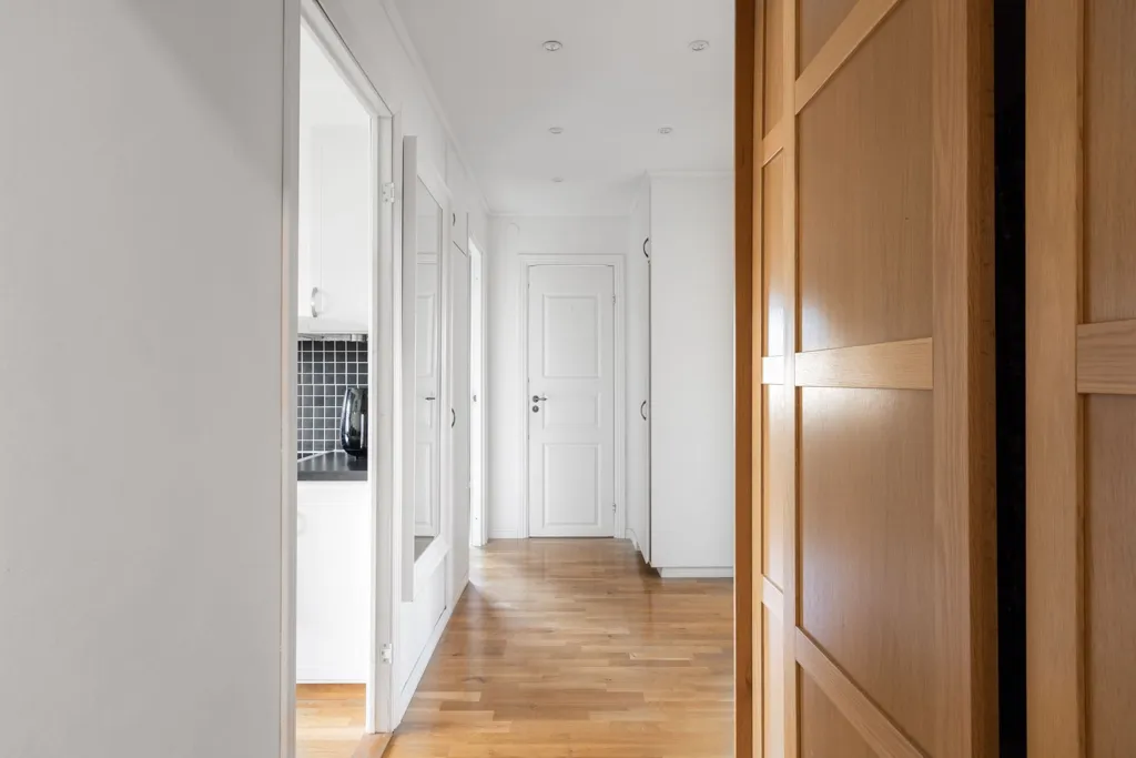 Esik - Two-Bedroom Flat with Balcony in Jönköping