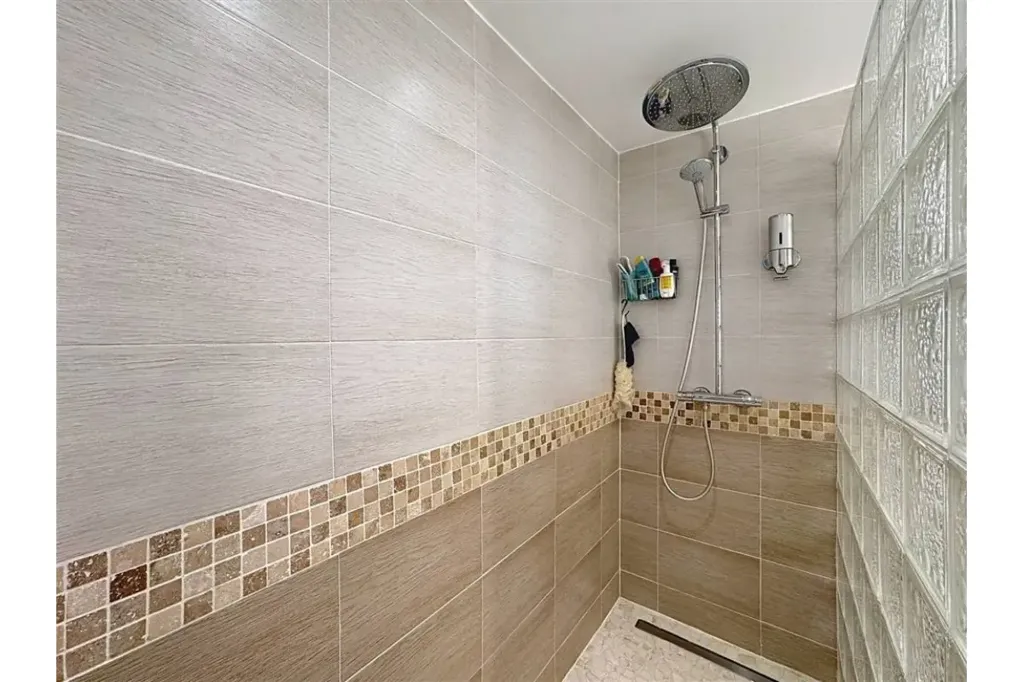 Bathrooms - Duplex with South-Facing Terrace in Tubize