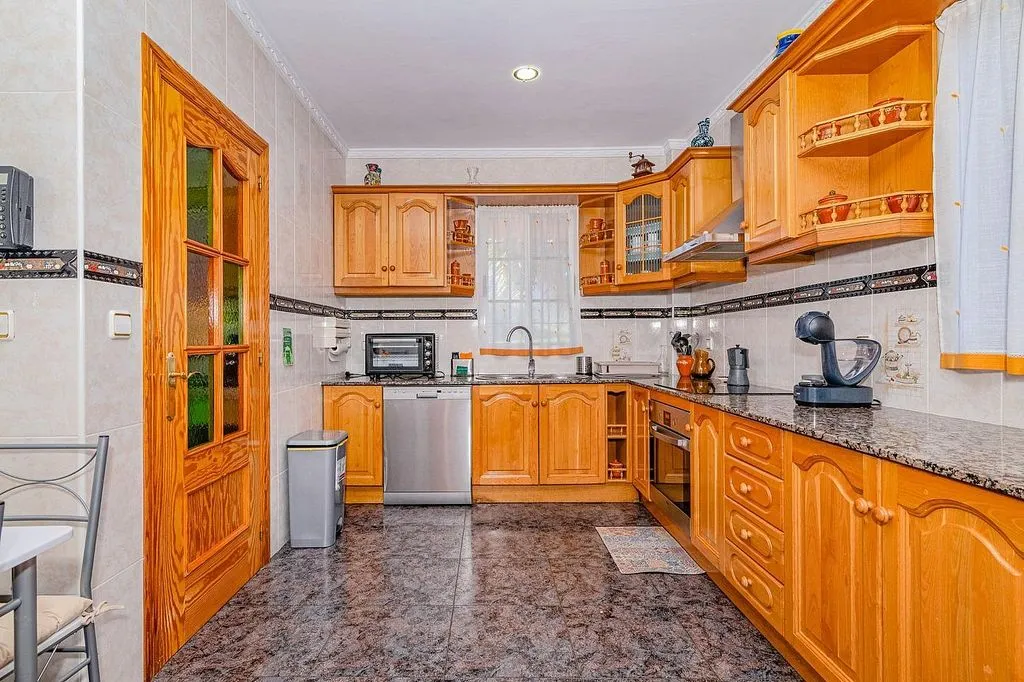 Cuisine - Chalet with Pool and Terrace in Órgiva