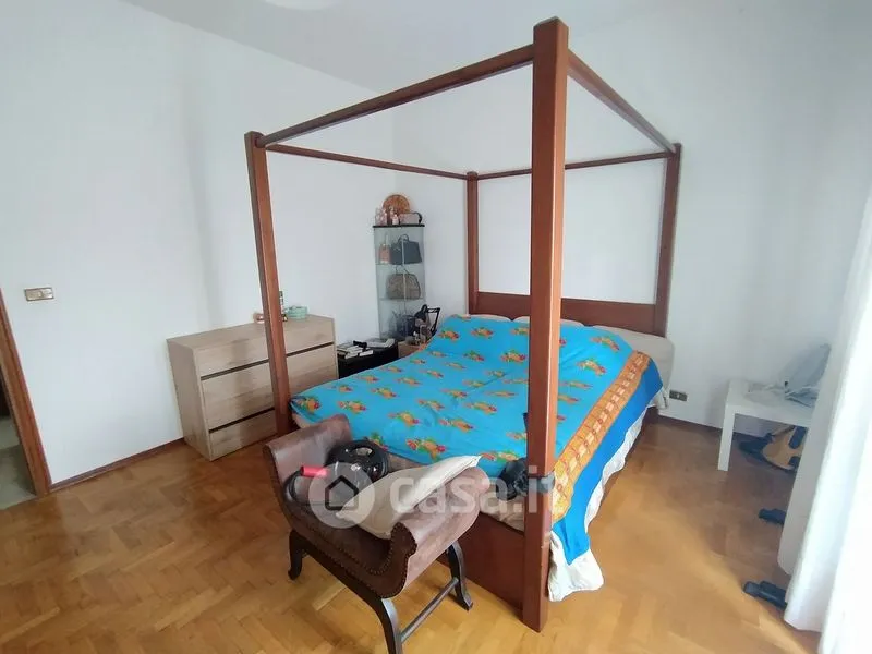 Chambres - Four-Room Apartment with Garden in Mathi