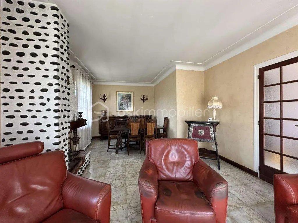 Elutuba - House with Terrace in Pau