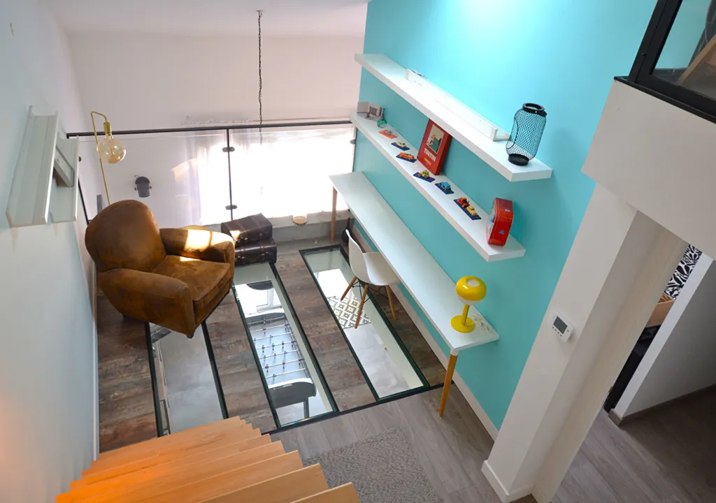Elutuba - Duplex Loft Apartment with Terrace near Millery Centre