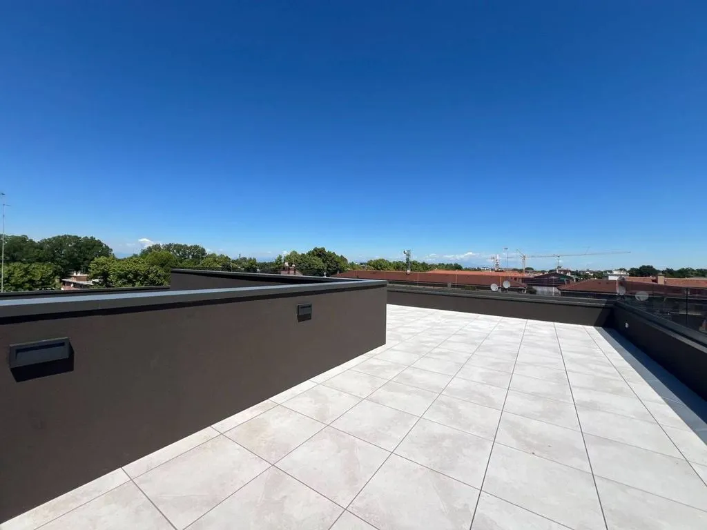 Terrace - Luxury Penthouse with Rooftop in Mestre, Venice