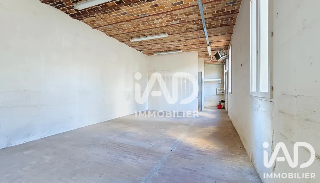 Stanze - Duplex with Breezy Brick Ceiling in Fontainebleau