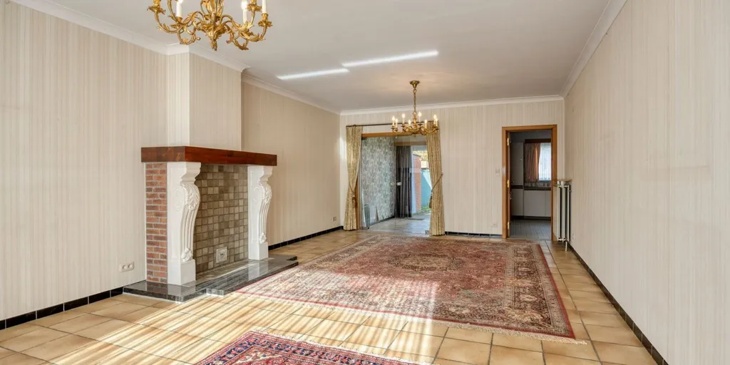 Séjour - Maison à Rénover avec Garage à Hoepertingen