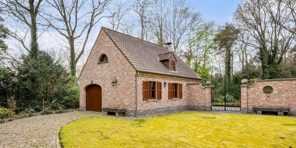 Exterior - Country Villa with Terrace and Garden