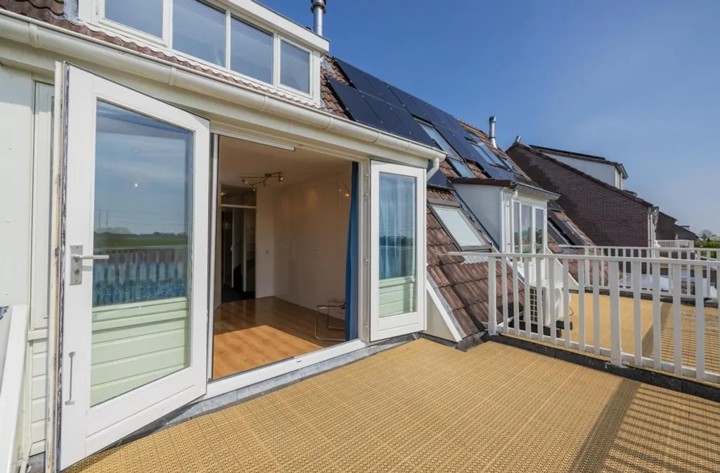 Terrass - Family House with Waterfront in Hillegom