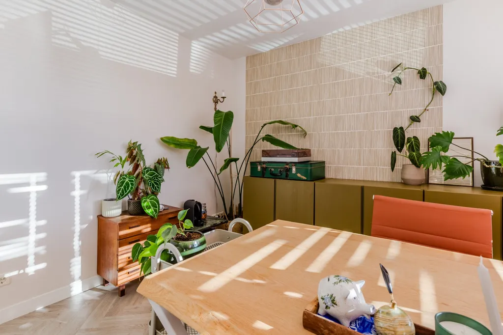 Kabinet - 1930s Semi-detached House with Garden in Haarlem