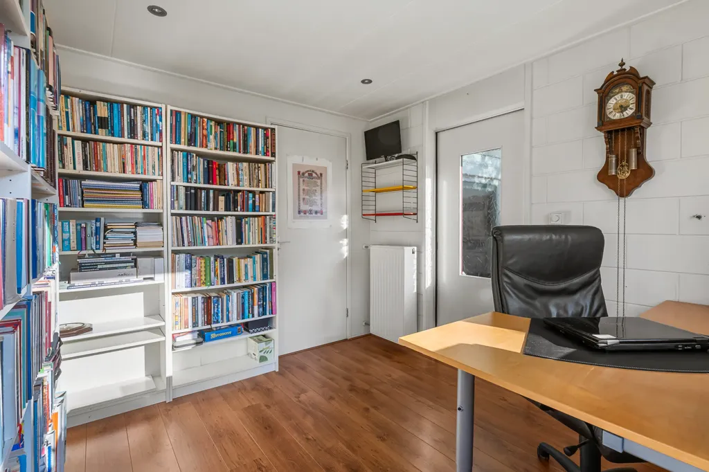 Studio - Corner House with Garden in Houten