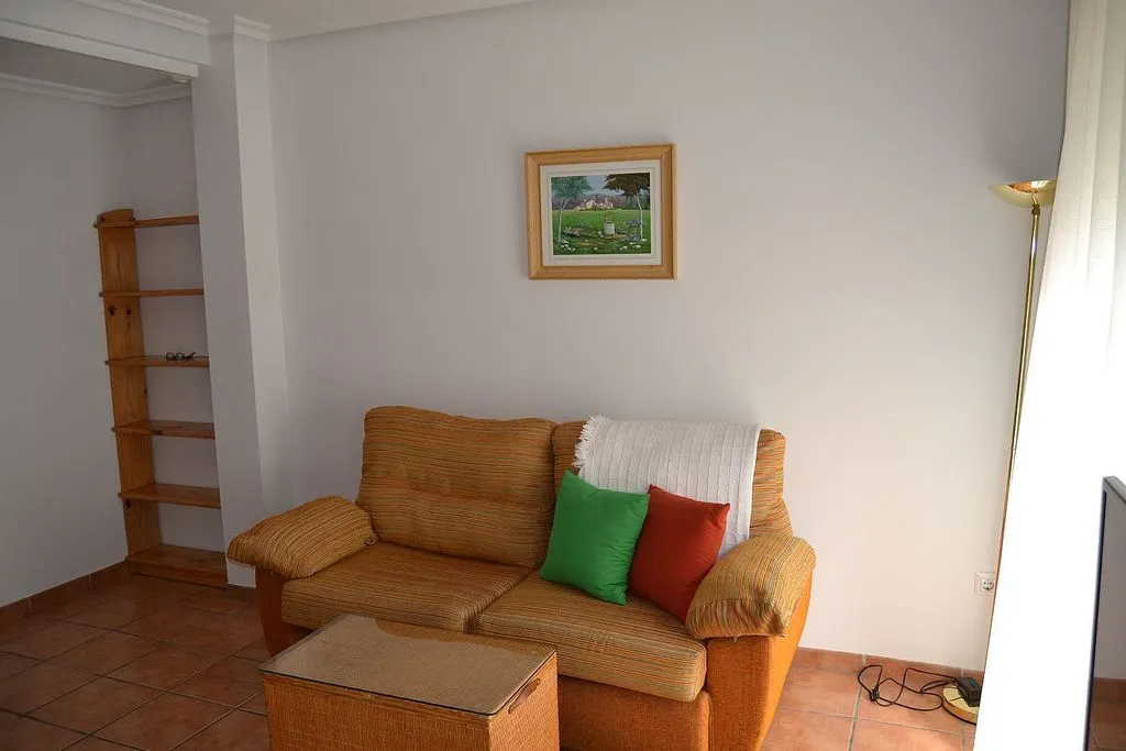 Elutuba - Furnished Flat with Balcony in Plasencia