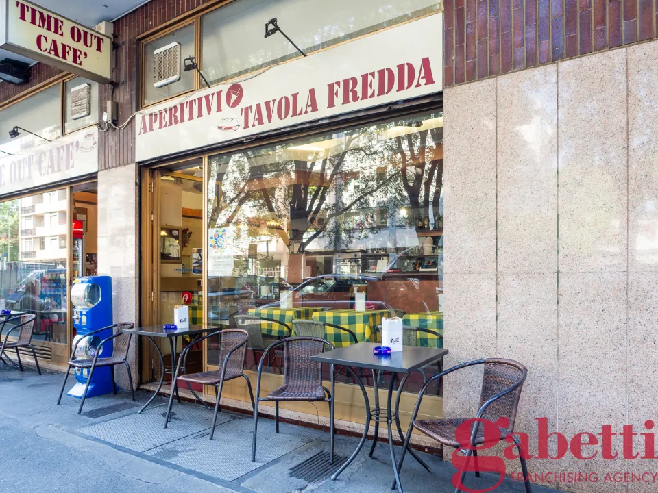 Commercial Space with Bar in Milan