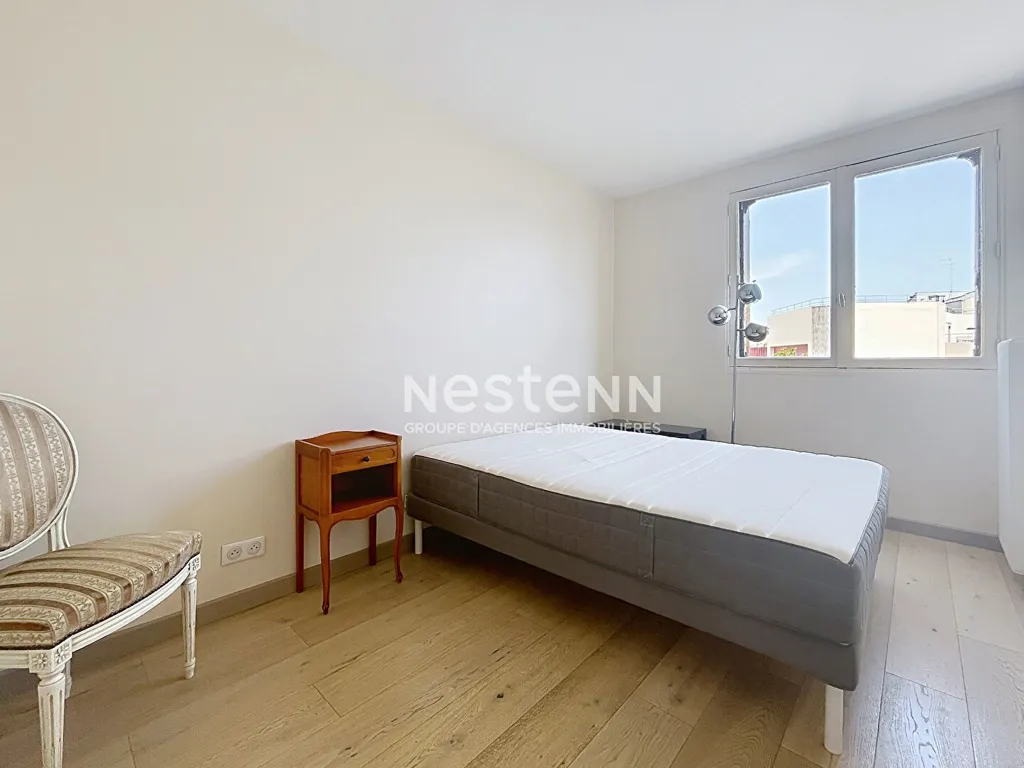 Magamistoad - Bright 3-Bed Flat with Balcony in Issy