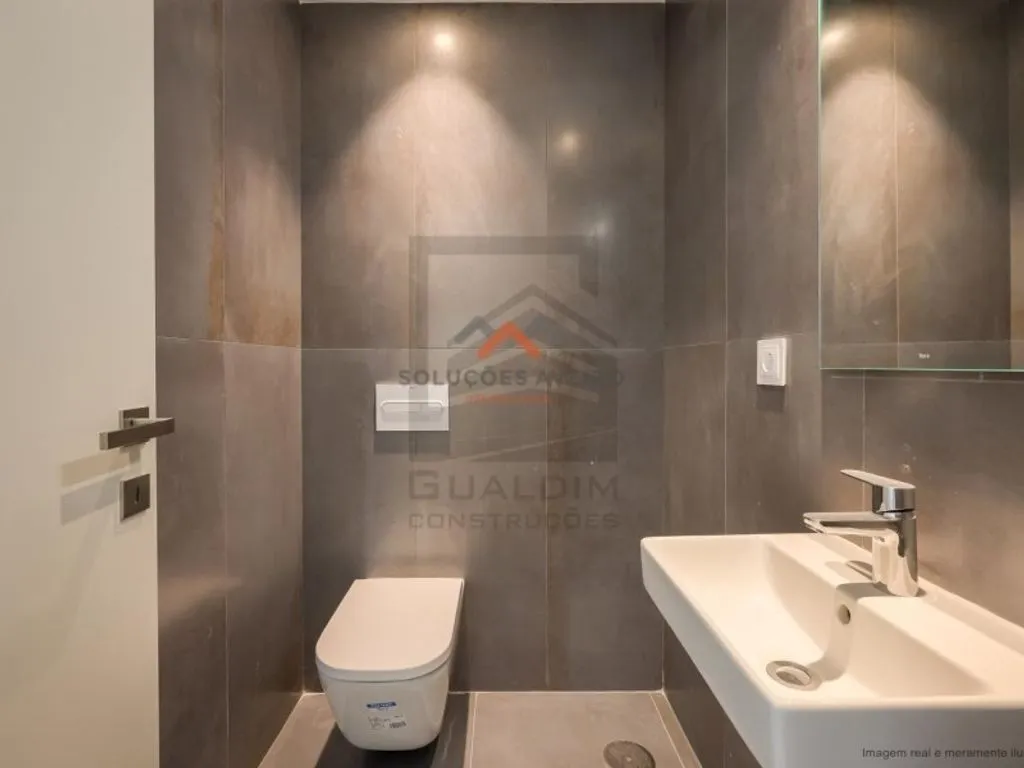 Vannitoad - Luxury Flat with Terrace in Aveiro