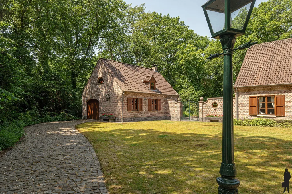 Exterior - Country Villa with Terrace and Garden