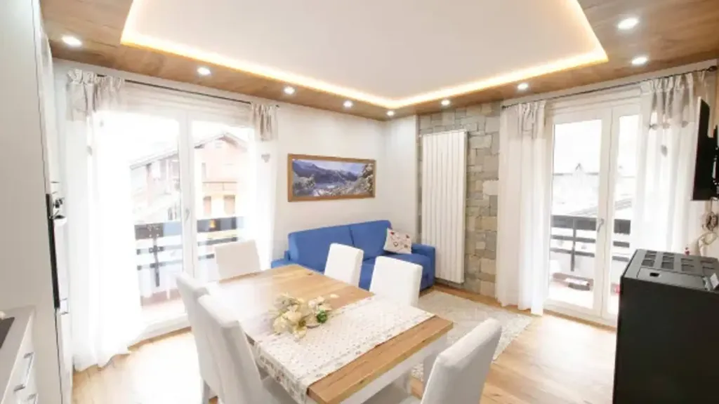 Salle à manger - Rustic-Style Flat with Balcony in Aprica