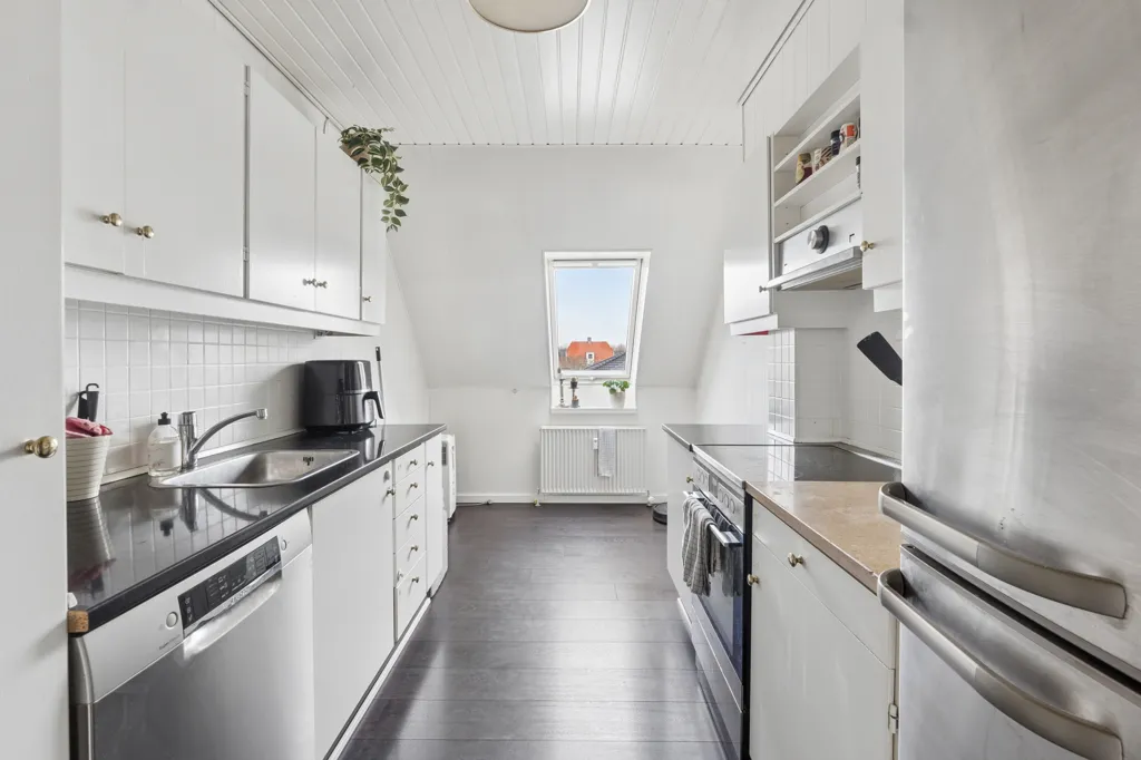 Cuisine - Architectural Flat with Views in Hvidovre