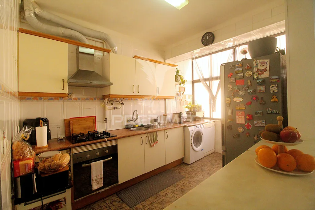 Kitchen - 2-room apartment in Barreiro
