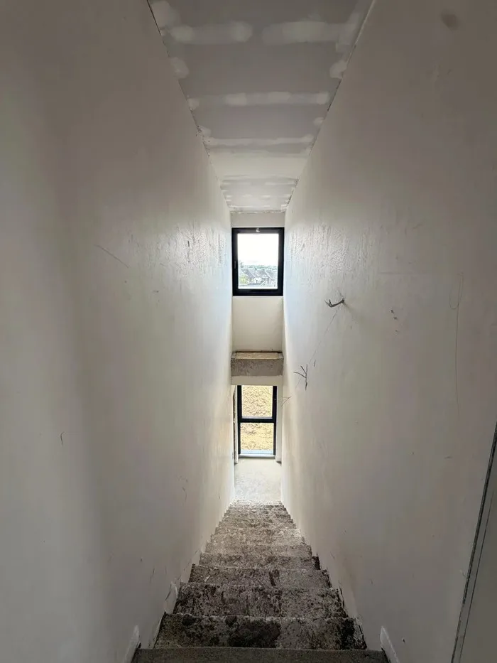 Pièces - Maison en Construction à Oberkorn avec Terrasse