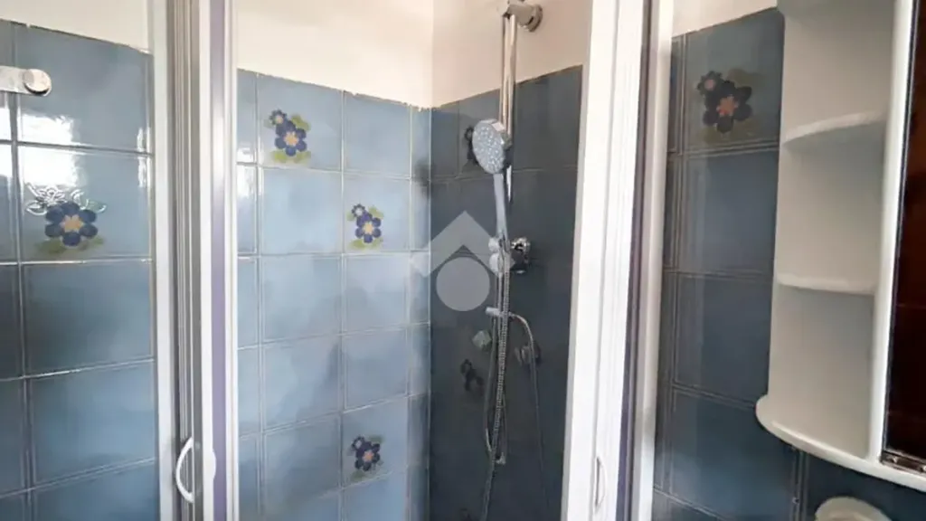 Vannitoad - First Floor Apartment with Terrace in Scalea