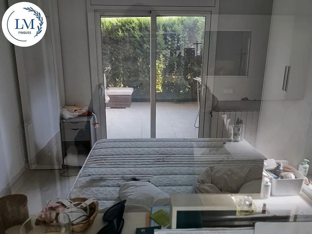 Chambres - Ground Floor Flat with Garden in Ribes Roges