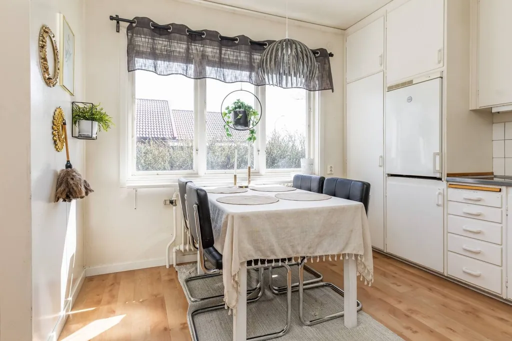 Söögituba - Charming Villa with Garden in Knutsbovägen