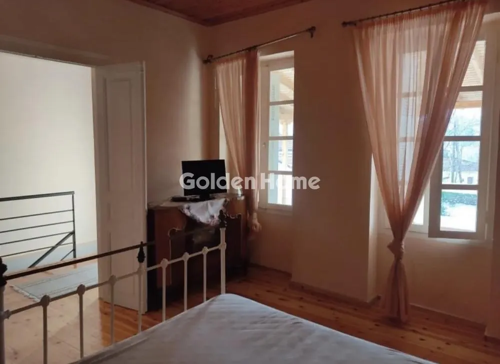 3-toaline maja asukohas GR