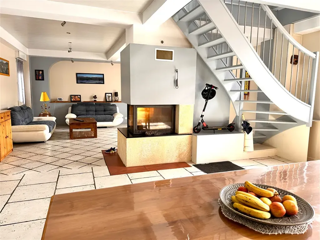 Elutuba - Charming 8-Piece House near Chartres