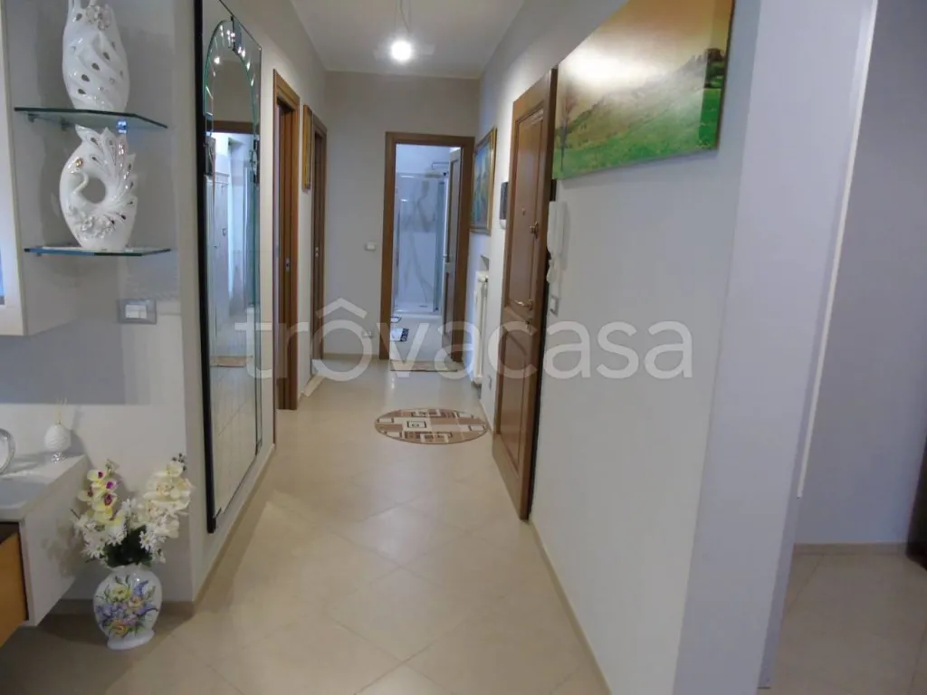 Entrée - Rustic Apartment with Balcony in Cortemilia