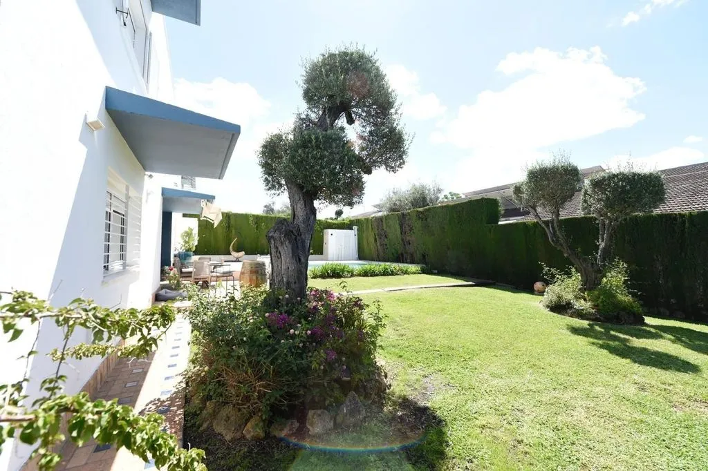Jardin - Chalet with Infinity Pool in Espartinas