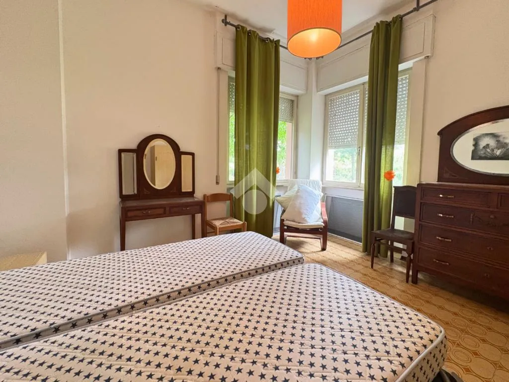 Chambres - 3-Bedroom Apartment with Pool in Marcelli