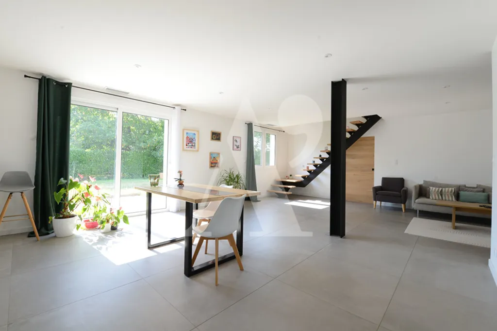 Salle à manger - Maison Rénovée avec Terrasse à Sadirac
