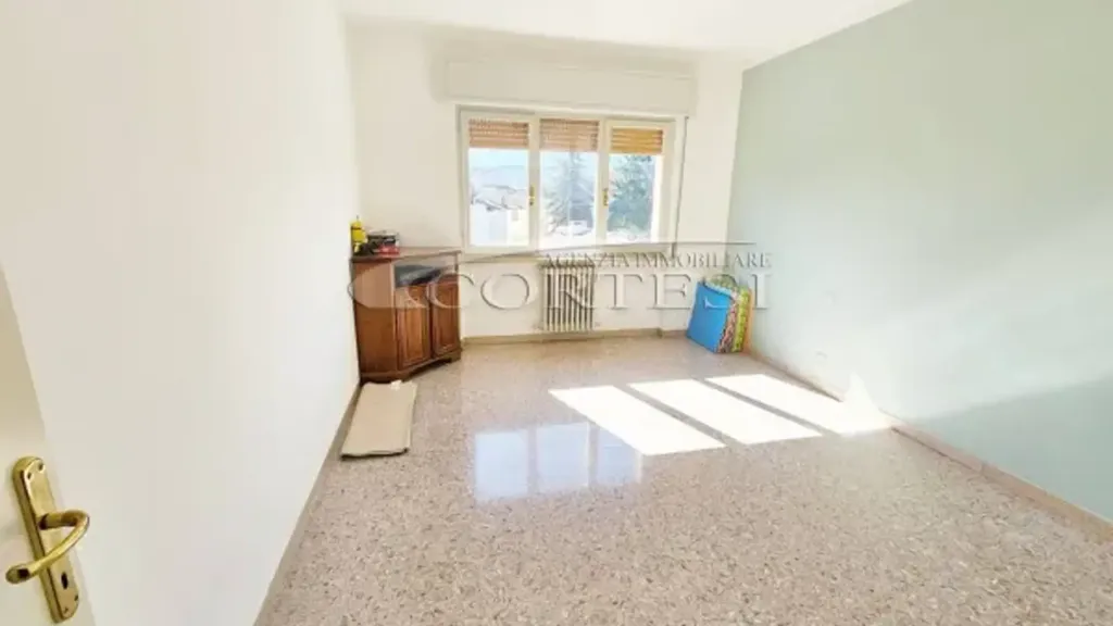 Pièces - Spacious Apartment with Balconies in Umbertide